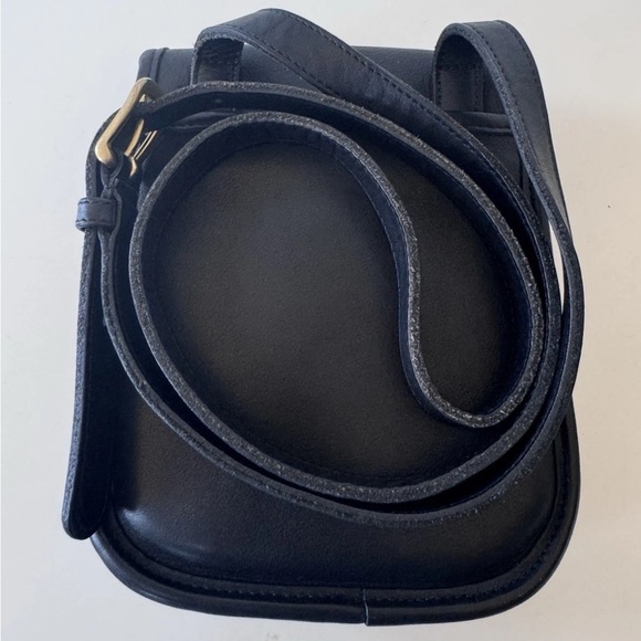 Vintage Coach Classic Black Leather Small Side Pack Turn Lock 9978 - Picture 6 of 15